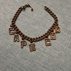 Vintage gold tone Cape Cod charm bracelet 7.25”